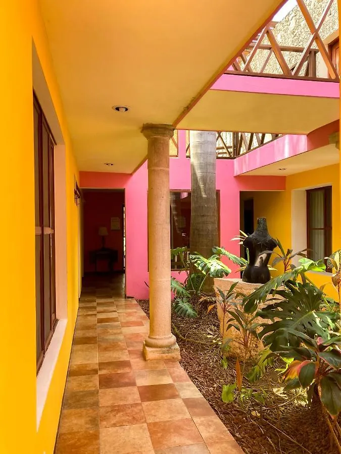 Art 57 Hotel - Adults Only Mérida 2*,